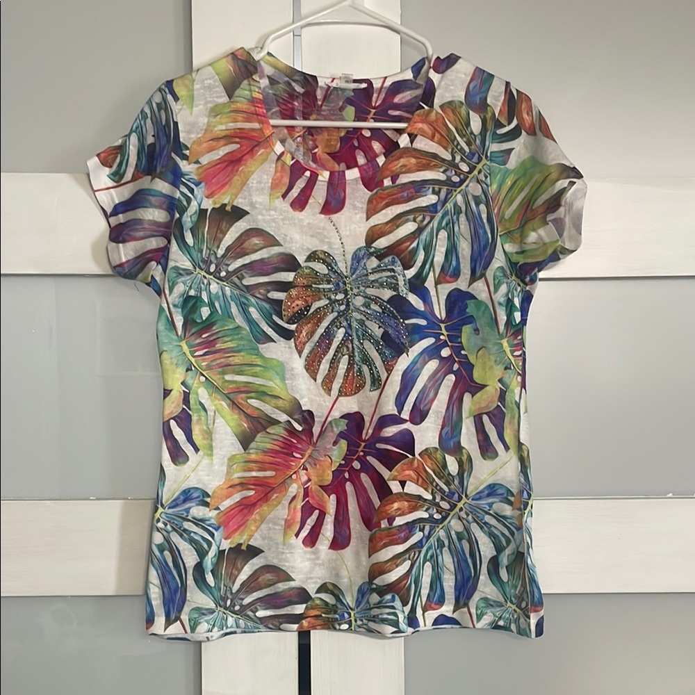Milano Vibrant Leaf Print Top cruise or vacation wear summer style multi colors
